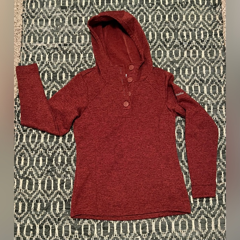 Columbia half button hooded sweatshirt, maroon, size small